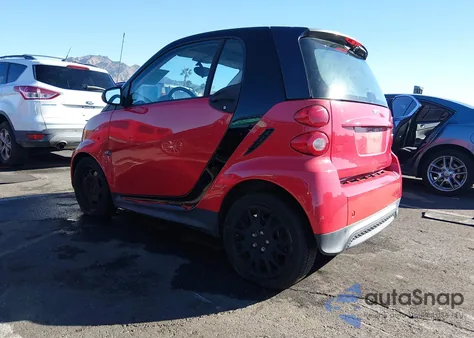 2013 Smart Fortwo Pure из США, поврежденный, VIN WMEEJ3BA8DK717705